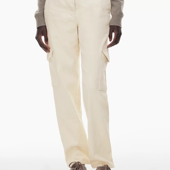 Aritzia Wilfred Free Modern Cargo Pant - Picture 9 of 16